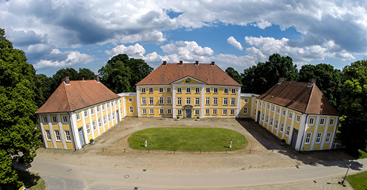 900_01_25_0879